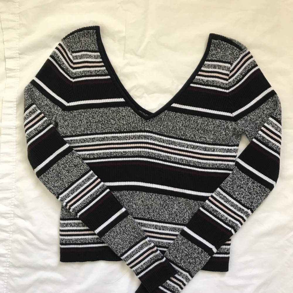 Deep V Long sleeve